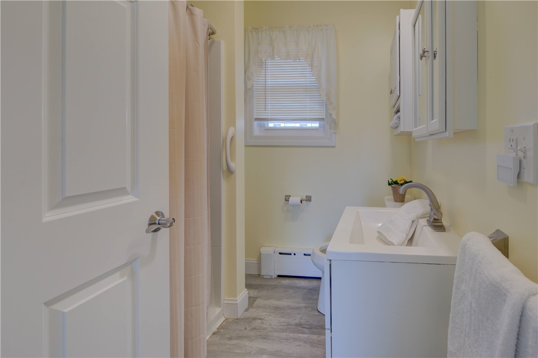 40 Draper Avenue Middletown, RI 02842 - Photo 14 of 43 Gallery Image 14