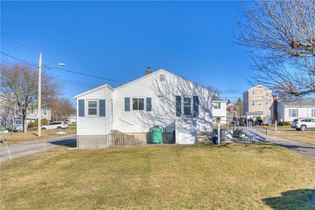 40 Draper Avenue Middletown, RI 02842 - Photo 23 of 43 Gallery Image 23
