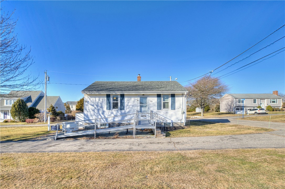 40 Draper Avenue Middletown, RI 02842 - Photo 33 of 43 Gallery Image 33