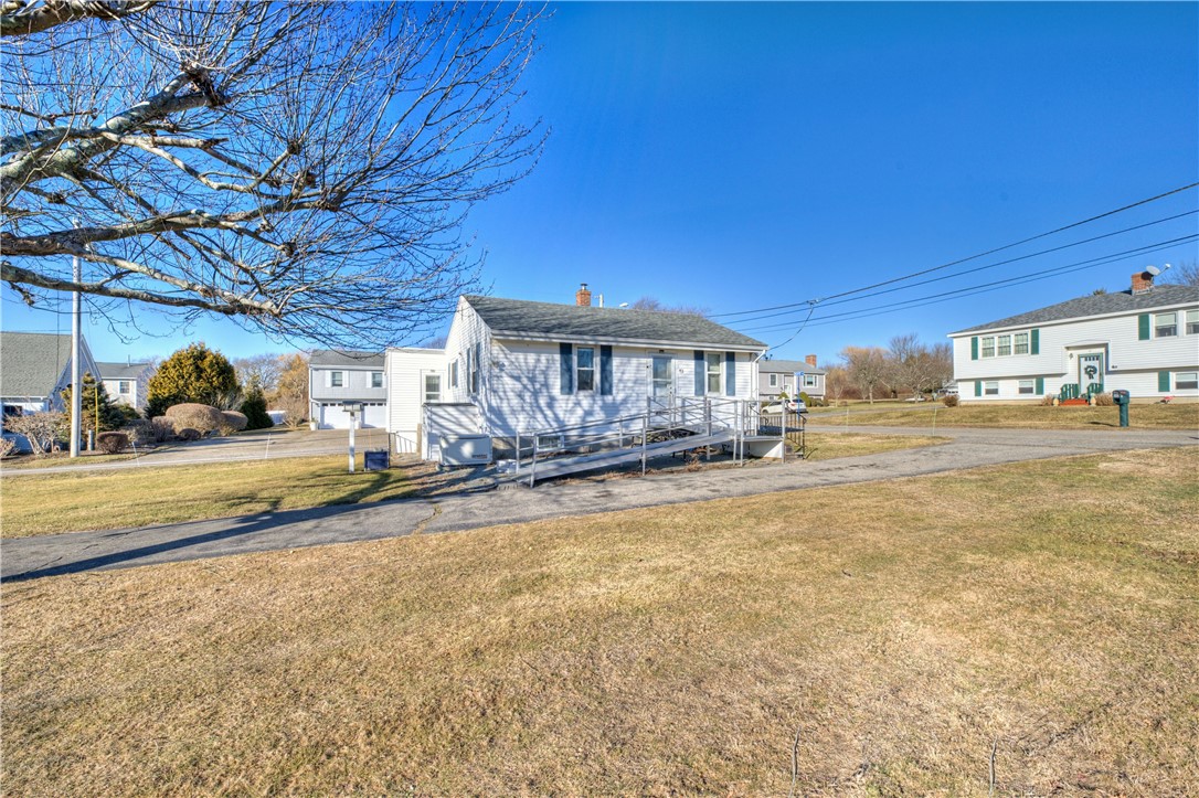 40 Draper Avenue Middletown, RI 02842 - Photo 34 of 43 Gallery Image 34