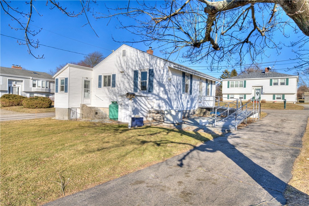 40 Draper Avenue Middletown, RI 02842 - Photo 41 of 43 Gallery Image 41