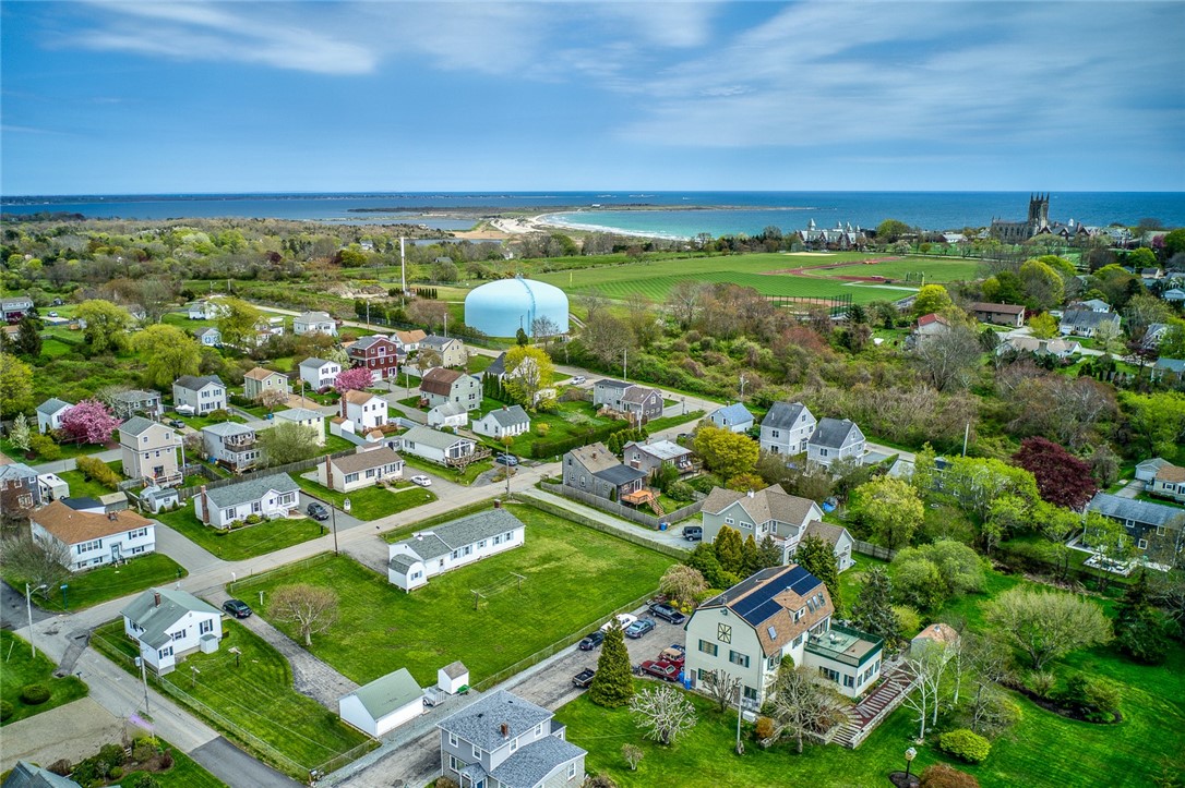 40 Draper Avenue Middletown, RI 02842 - Photo 43 of 43 Gallery Image 43