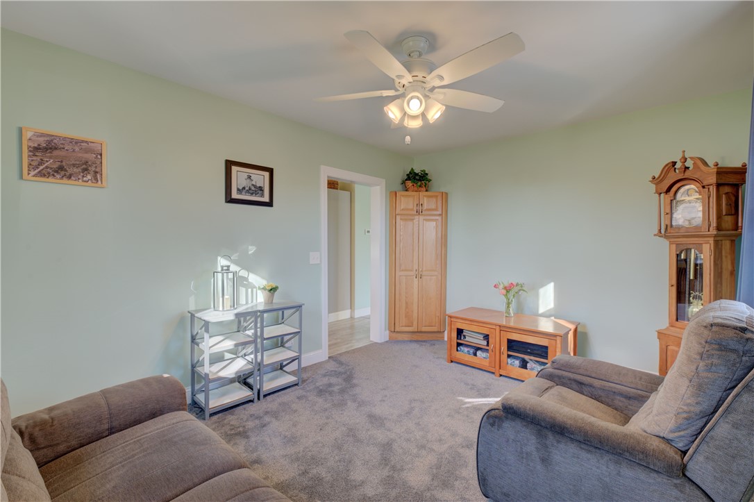 40 Draper Avenue Middletown, RI 02842 - Photo 10 of 43 Gallery Image 10