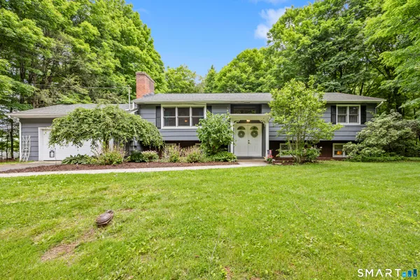 $459,900 | 936 South Meriden Road, Cheshire, CT 06410