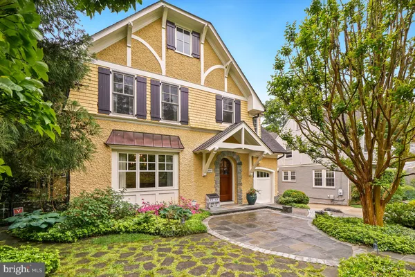 $3,000,000 | 4004 Underwood Street, Chevy Chase, MD 20815