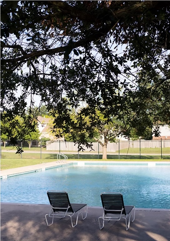 17536 Bishopsgate Drive Pflugerville, TX 78660 - Photo 33 of 35 View of pool with patio surround