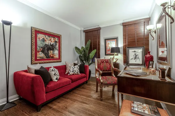 a view of walk in closet