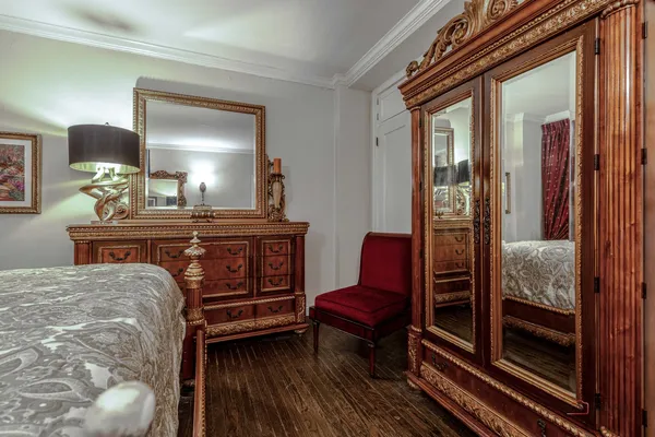 $499,000 | 6334 North Sheridan Road, Unit 3E, Chicago, IL 60660