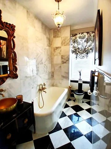 $515,000 | 6334 North Sheridan Road, Unit 3E, Chicago, IL 60660