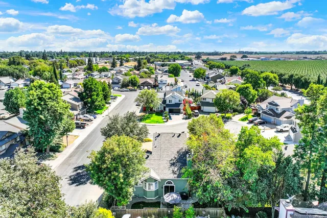 $585,000 | 2 King Place, Woodland, CA 95695