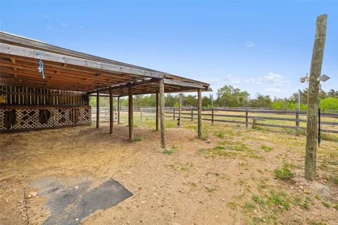 a view of a dry yard