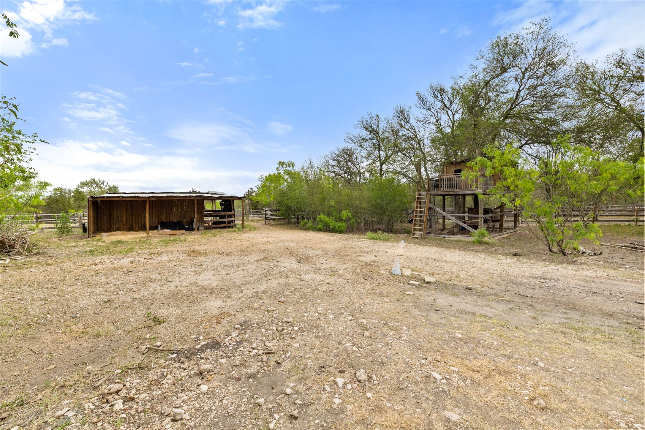 9426 Bock Road Buda, TX 78610 - Photo 23 of 33