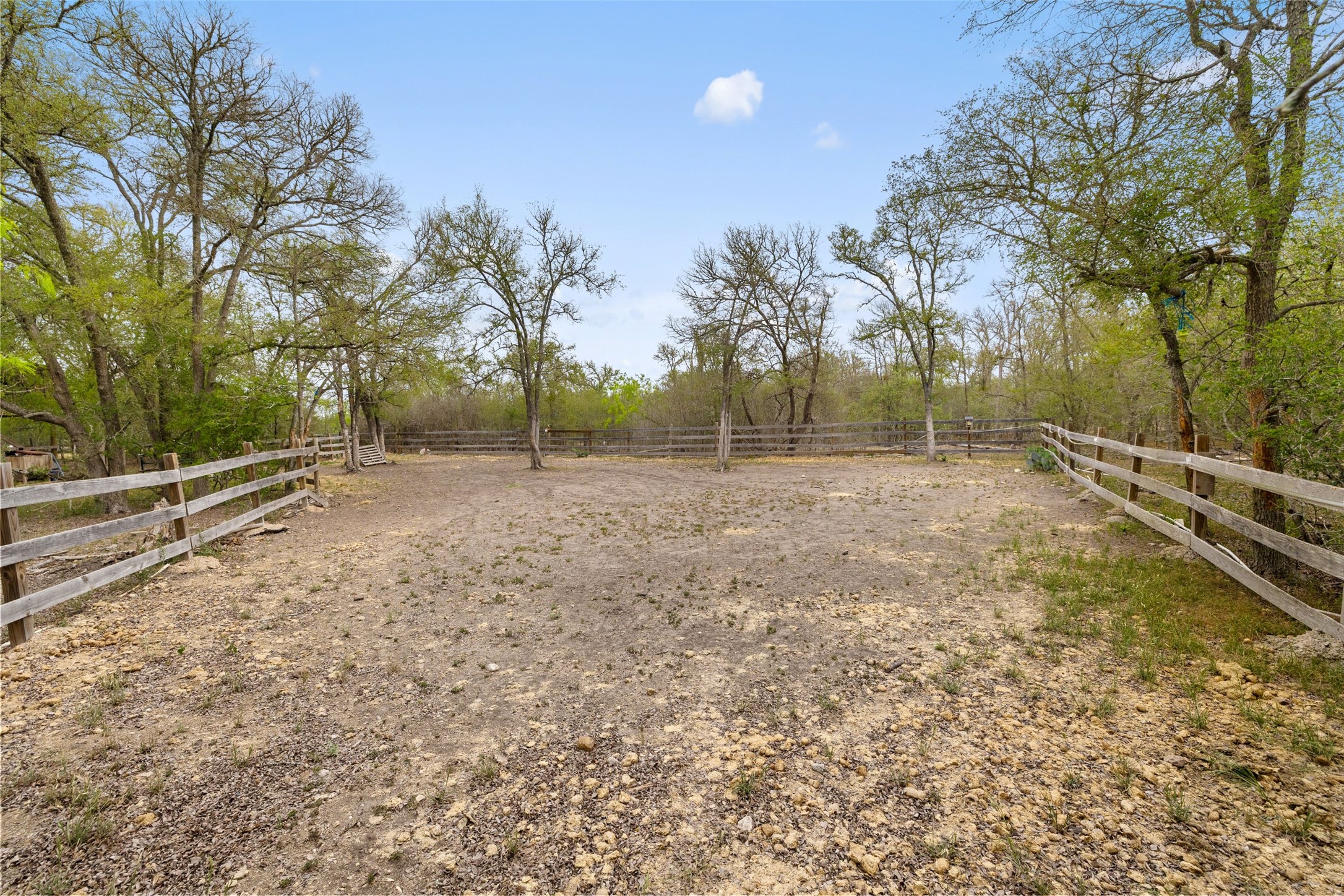 9426 Bock Road Buda, TX 78610 - Photo 10 of 33