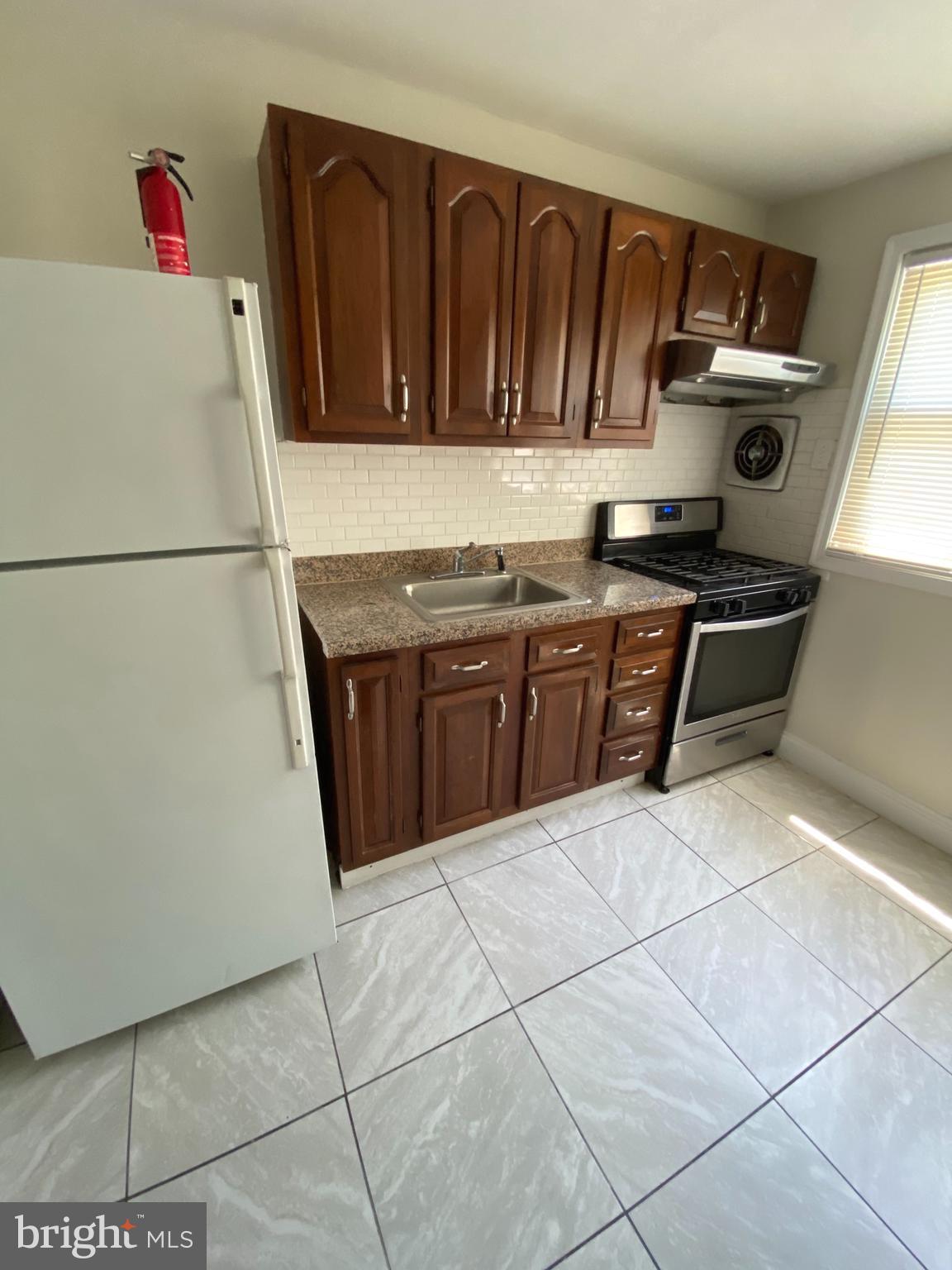 7238 Radbourne Road Upper Darby, PA 19082 - Photo 7 of 25 Kitchen