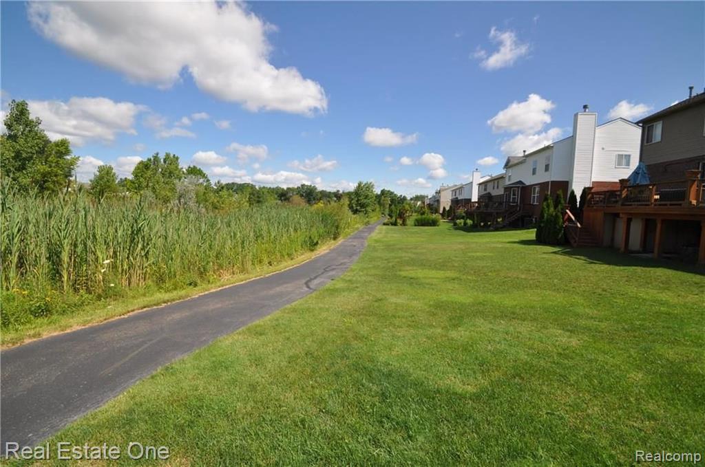 3398 Connors Drive Rochester Hills, MI 48307 - Photo 30 of 43