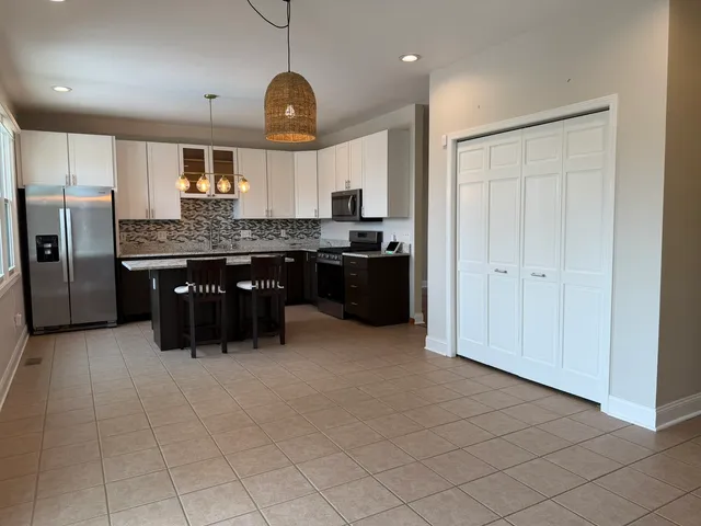 $3,200 | 773 Ridge Drive, Elburn, IL 60119