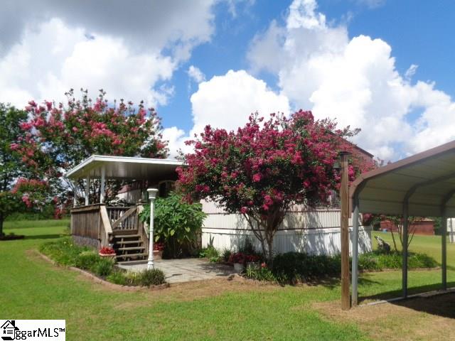 126 Dent Road Greer, SC 29651 - Photo 3 of 26 Gallery Image 3