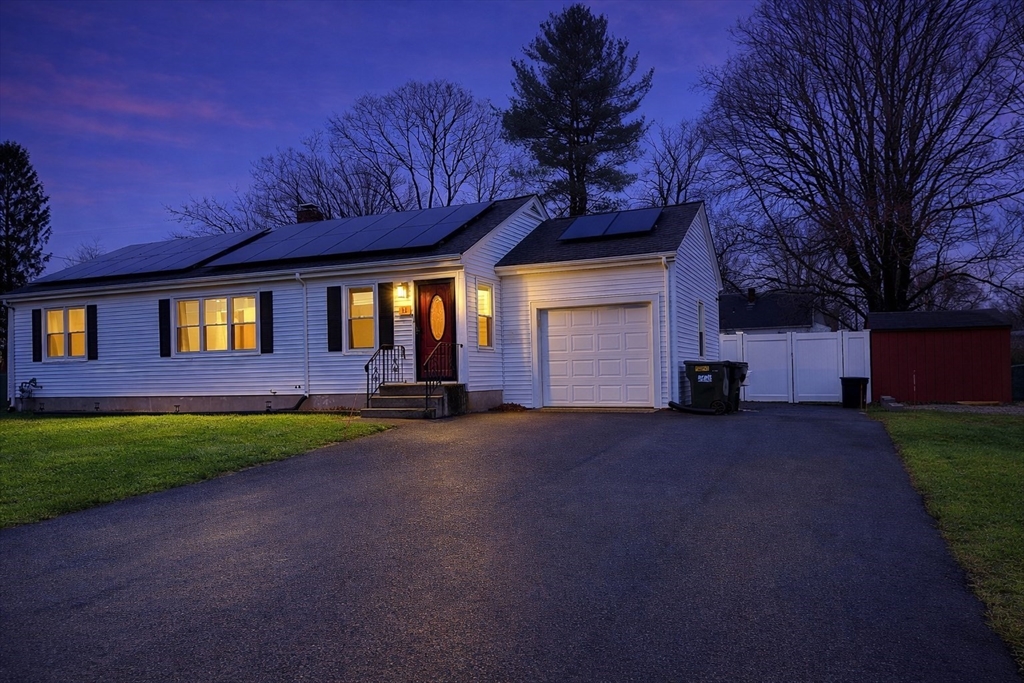 11 Crystal Street Webster, MA 01570 - Photo 1 of 31