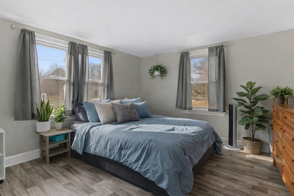 11 Crystal Street Webster, MA 01570 - Photo 18 of 31