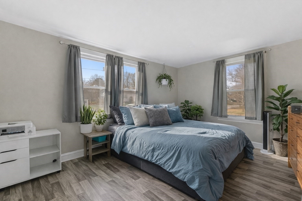 11 Crystal Street Webster, MA 01570 - Photo 19 of 31