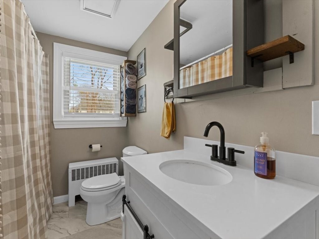 11 Crystal Street Webster, MA 01570 - Photo 26 of 31