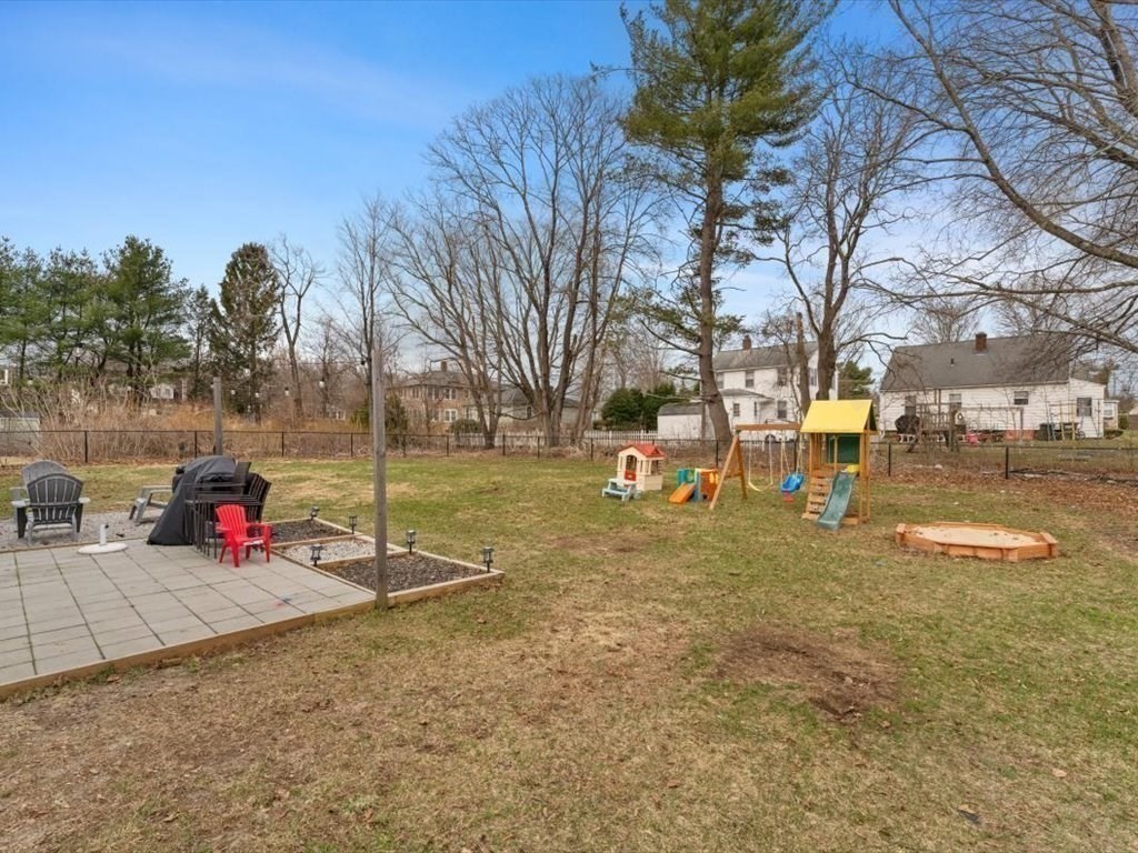 11 Crystal Street Webster, MA 01570 - Photo 30 of 31