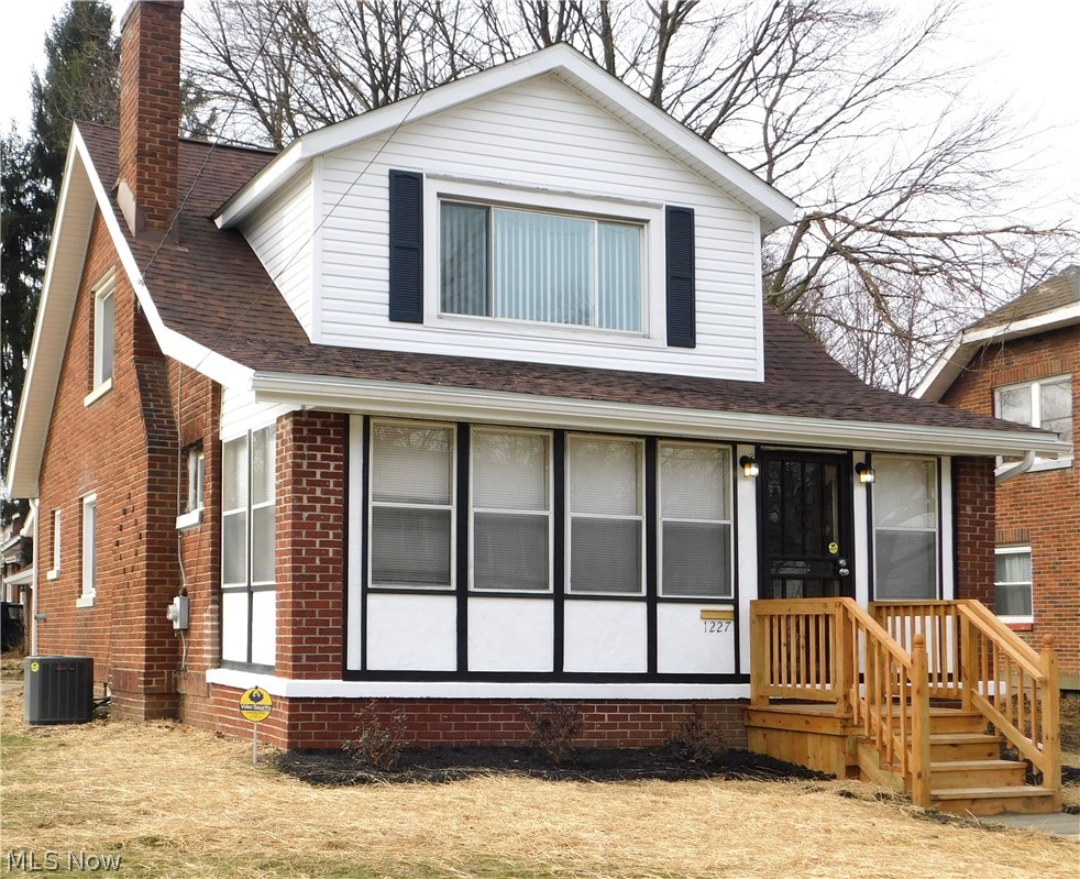 1227 Copley Road Akron, OH 44320 - Photo 1 of 35 1227 Copley Rd - Freshly renovated top to bottom!