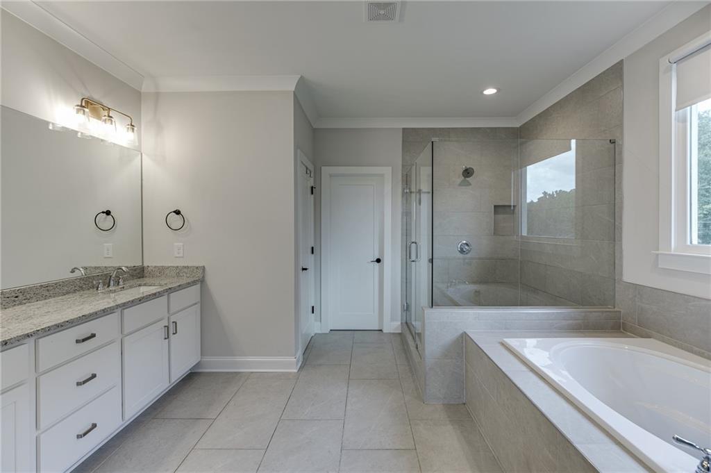 3546 Sandy Woods Lane Stone Mountain, GA 30083 - Photo 35 of 44