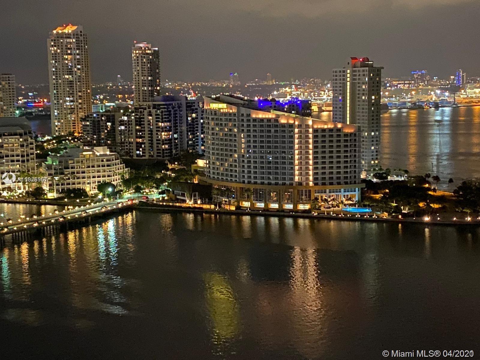 1155 Brickell Bay Drive, Unit 3008 Miami, FL 33131 - Photo 4 of 21 a city view with water view