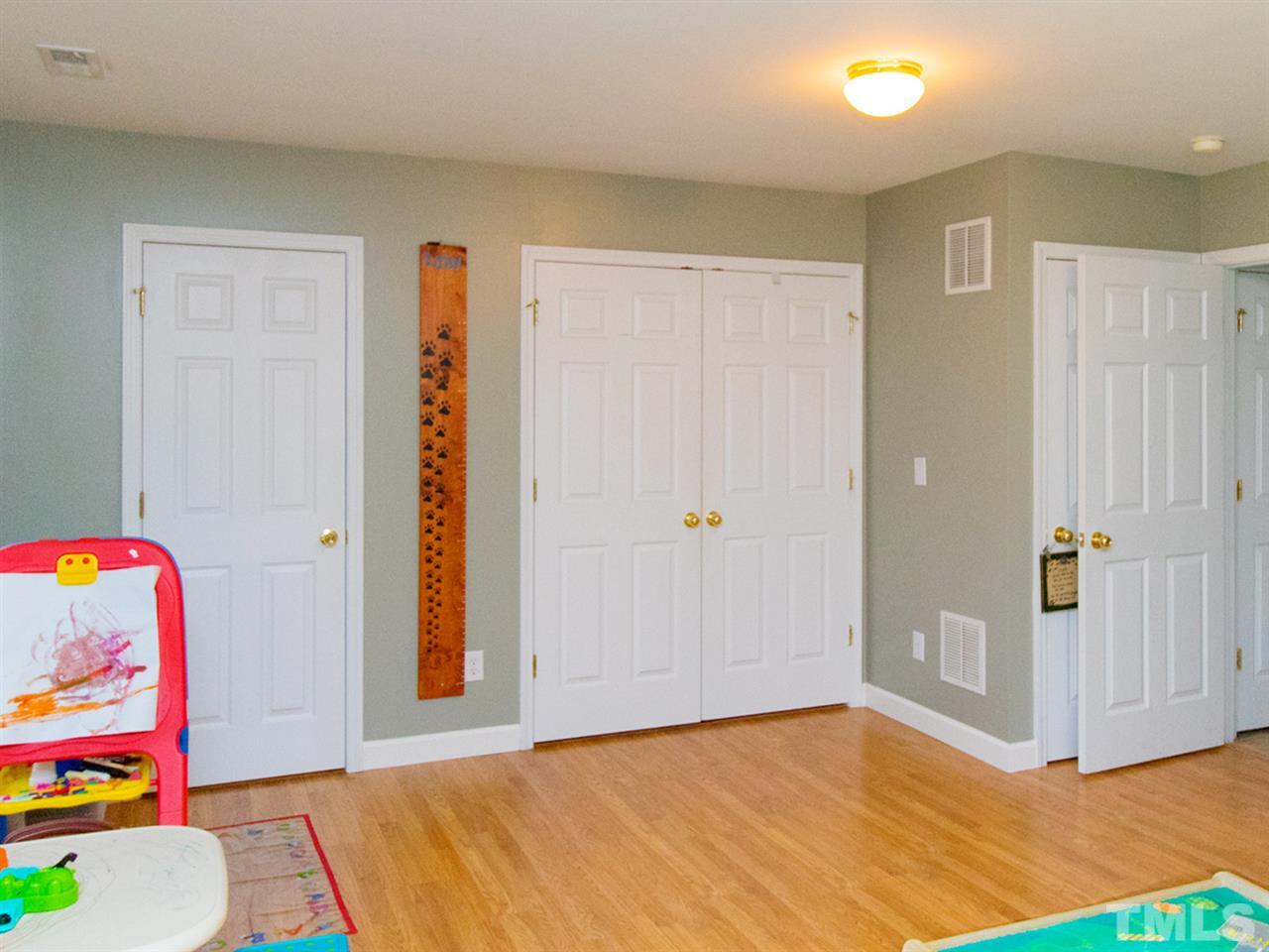5107 Neuse Commons Lane Raleigh, NC 27616 - Photo 3 of 22 Laminate flooring.