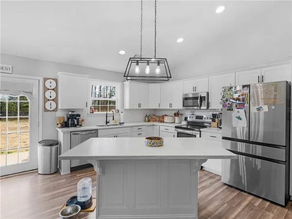 $359,000 | 215 Almon Avenue, Tallapoosa, GA 30176