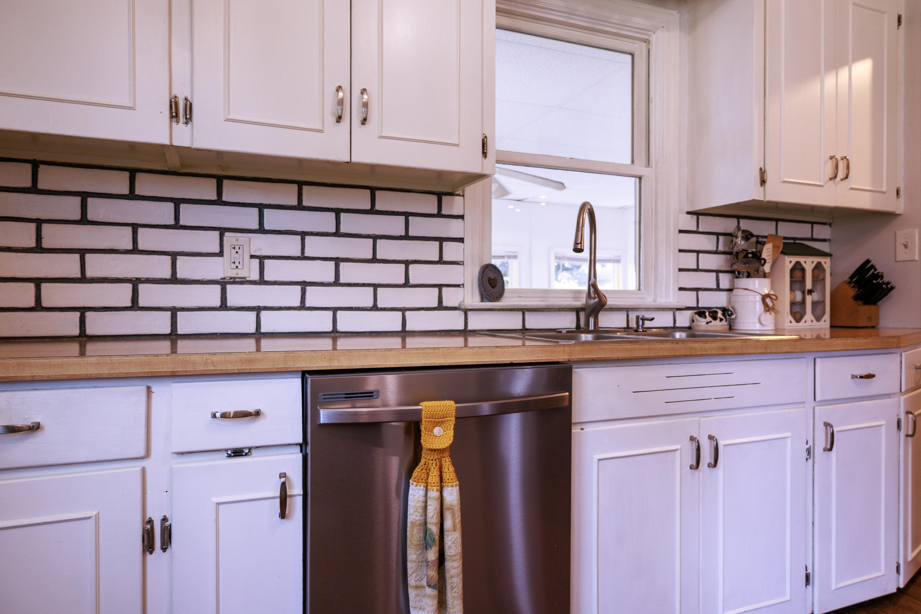 1736 Lathrop Avenue Racine, WI 53405 - Photo 15 of 43 Kitchen