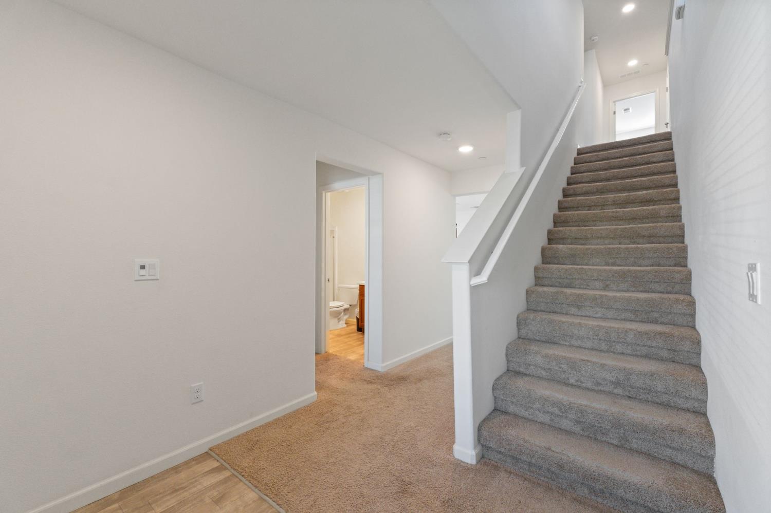 802 Riesling Lane Coalinga, CA 93210 - Photo 15 of 68