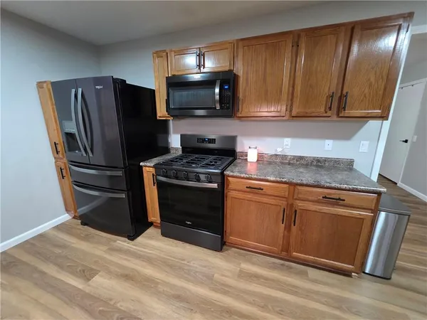 $194,900 | 106 South Vernon Street, El Dorado Springs, MO 64744