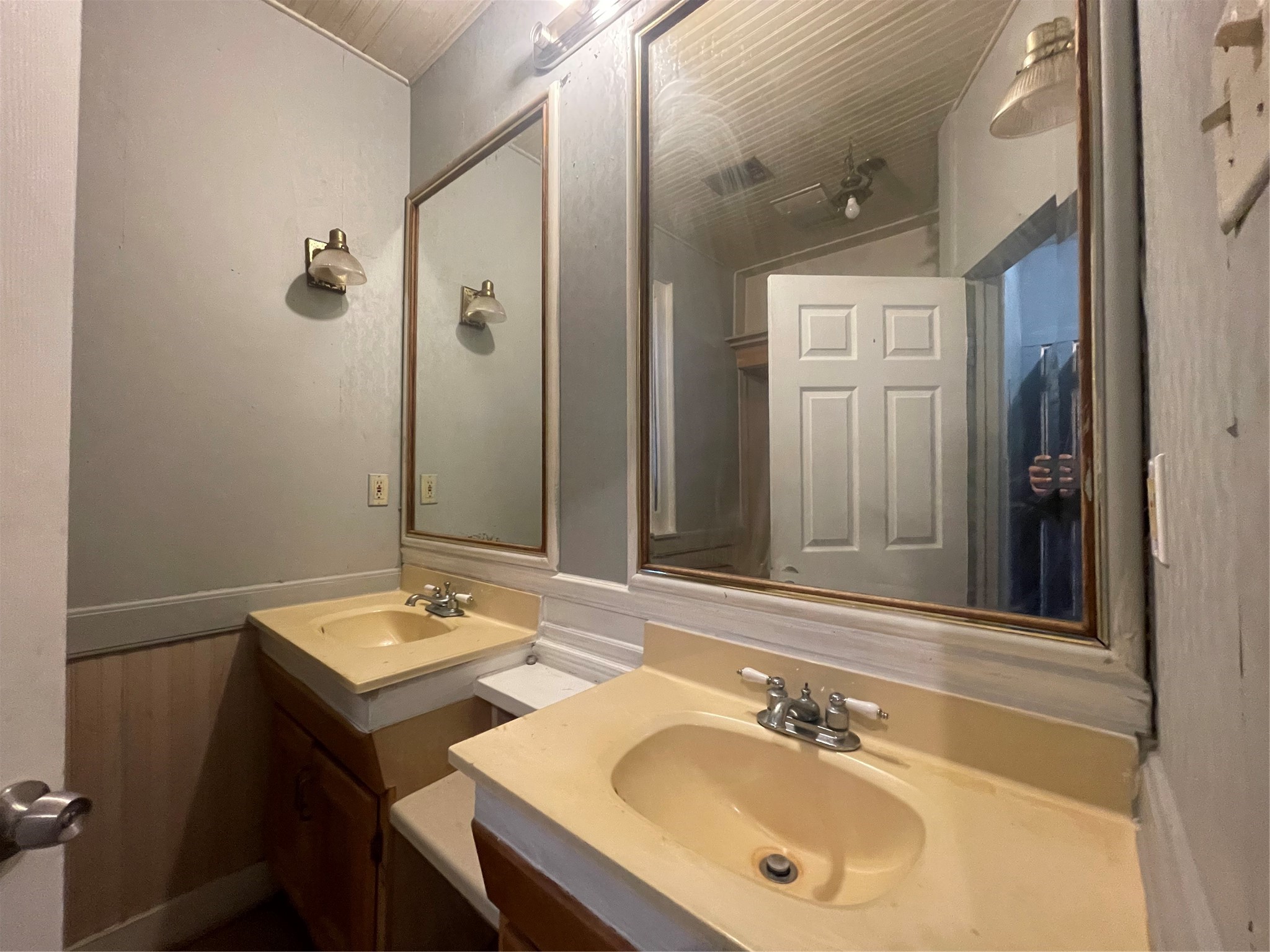 1090 Gerson Street Silsbee, TX 77656 - Photo 18 of 22