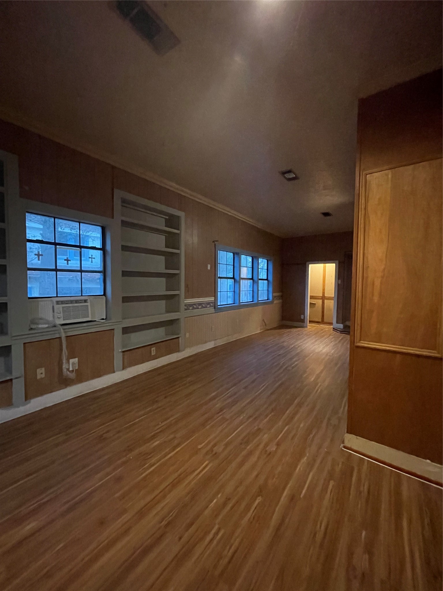 1090 Gerson Street Silsbee, TX 77656 - Photo 2 of 22