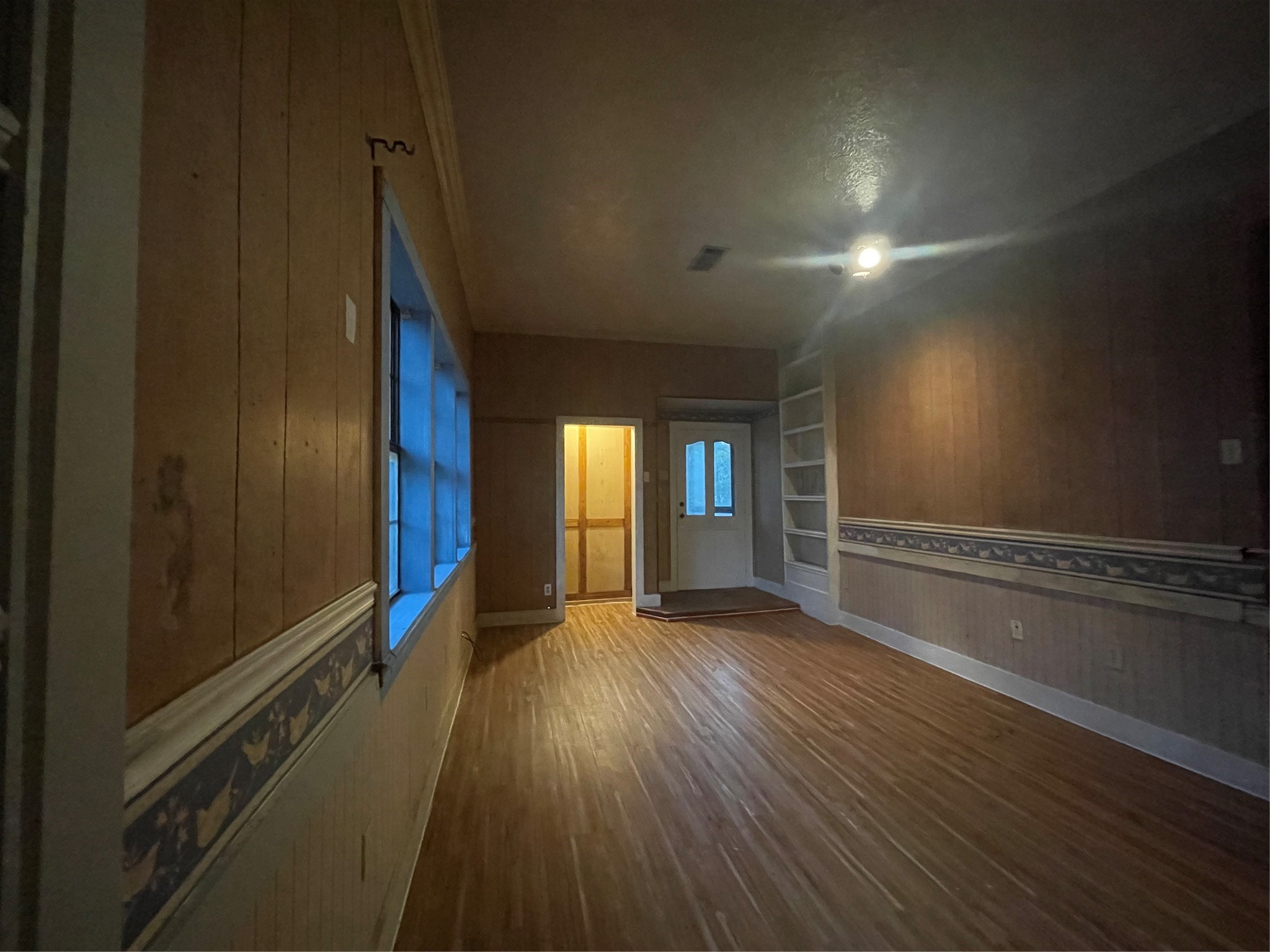 1090 Gerson Street Silsbee, TX 77656 - Photo 4 of 22