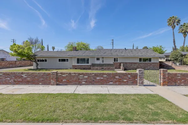 $465,000 | 5075 North College Avenue, Fresno, CA 93704