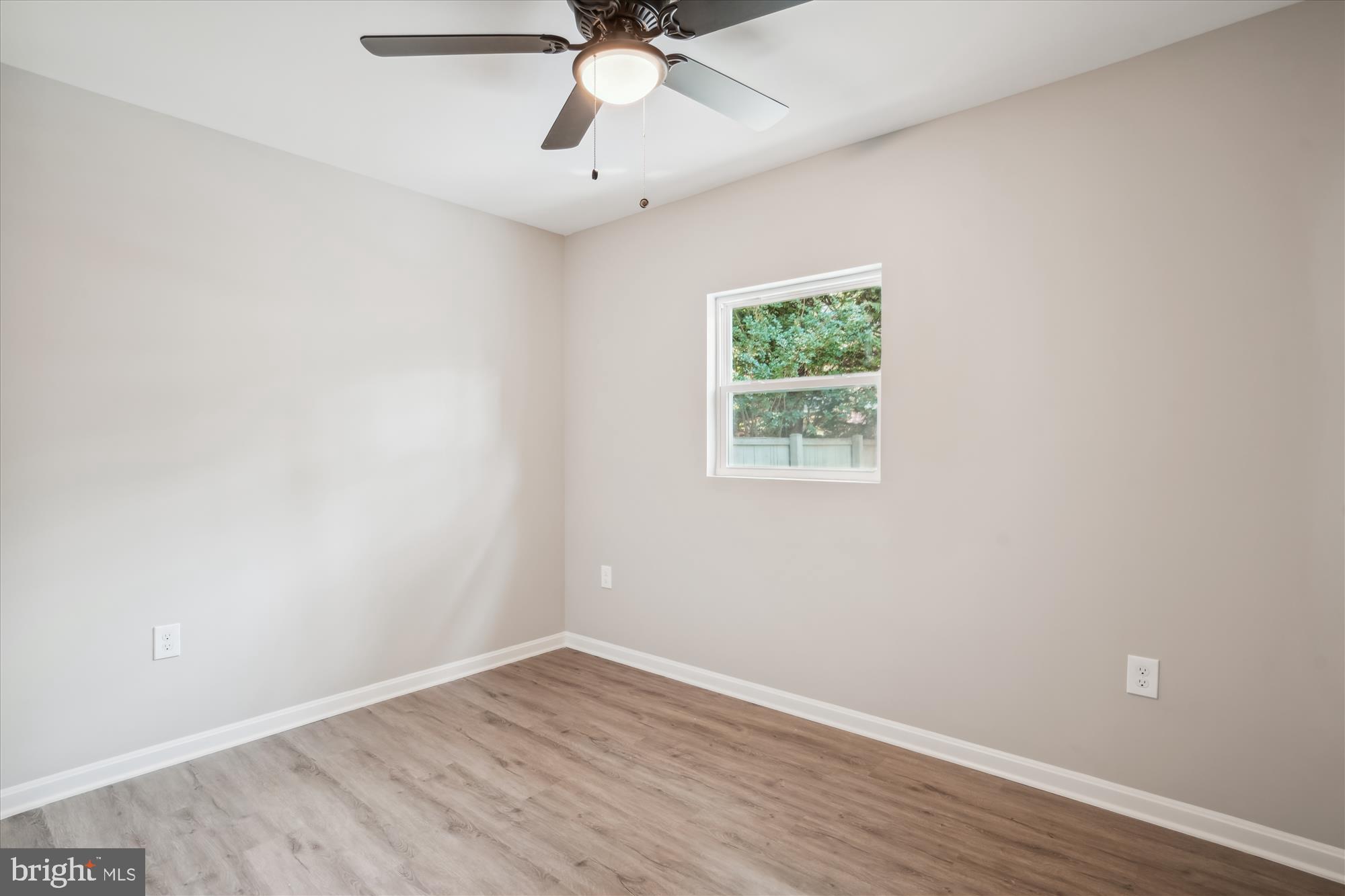 654 Arleigh Road Severna Park, MD 21146 - Photo 13 of 39 Bedroom 2