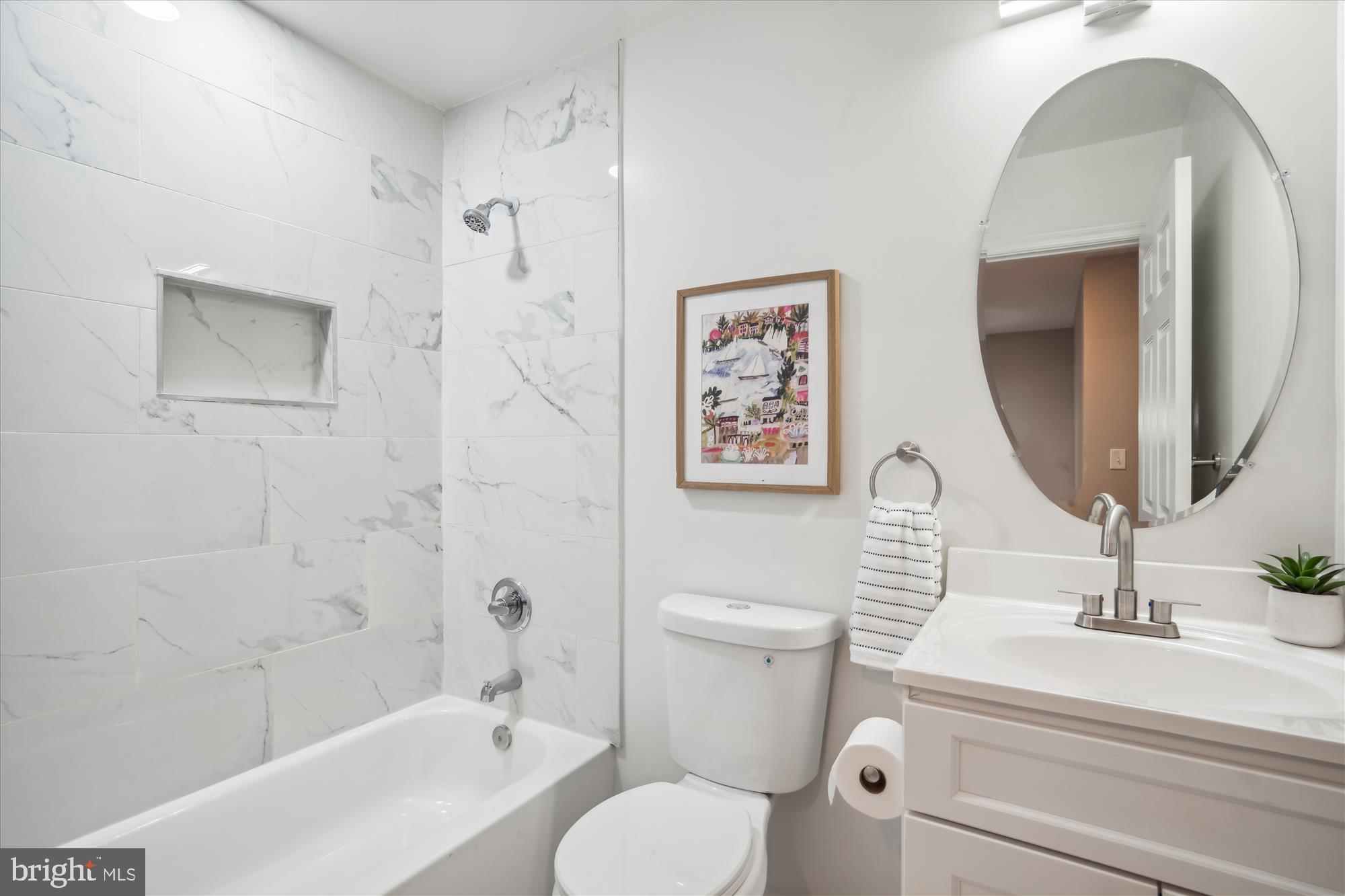 654 Arleigh Road Severna Park, MD 21146 - Photo 15 of 39 Upstairs Full Bath