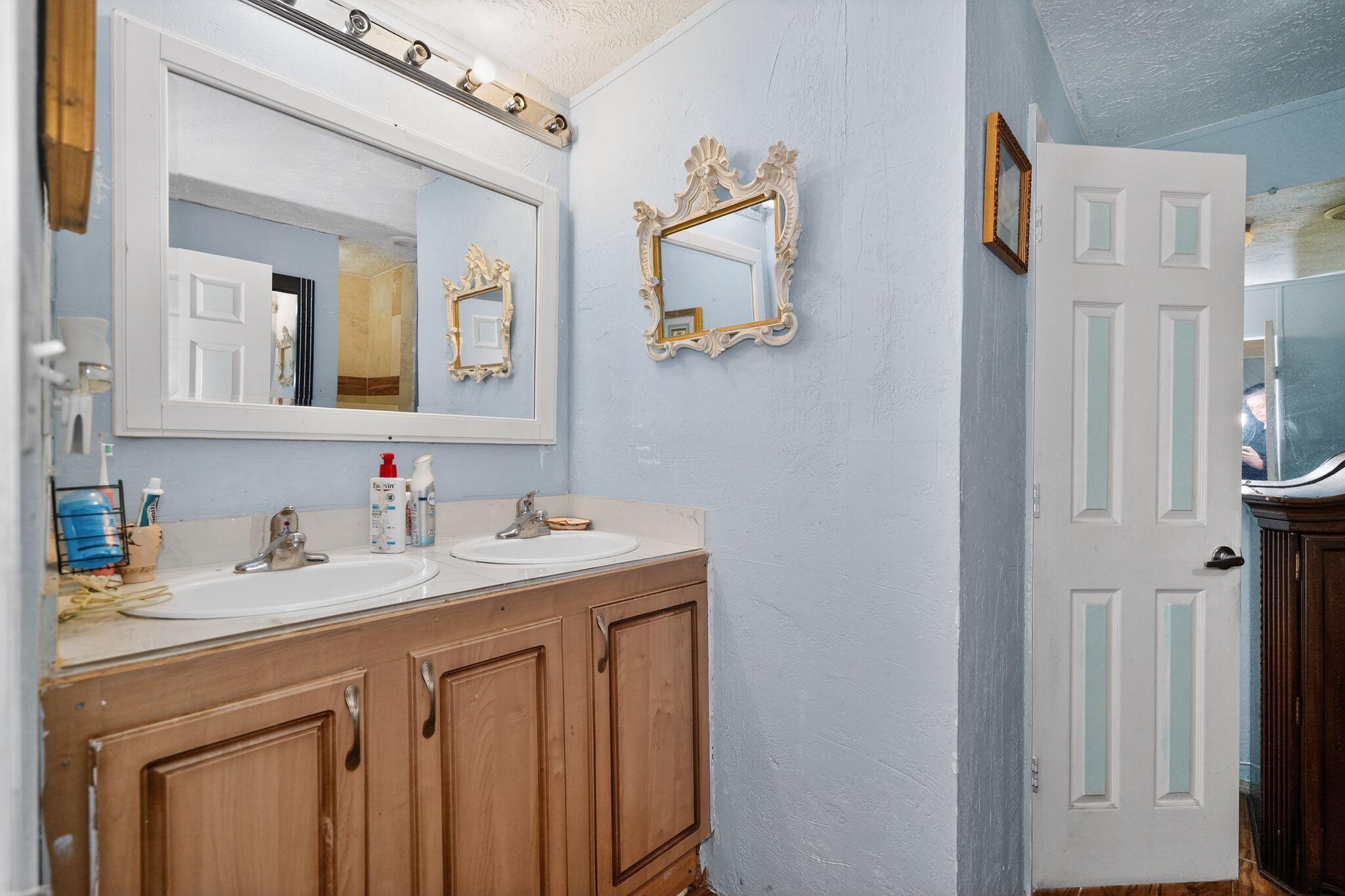 7638 Sundown Creek Road Greenville, FL 32331 - Photo 25 of 30 Bathroom2