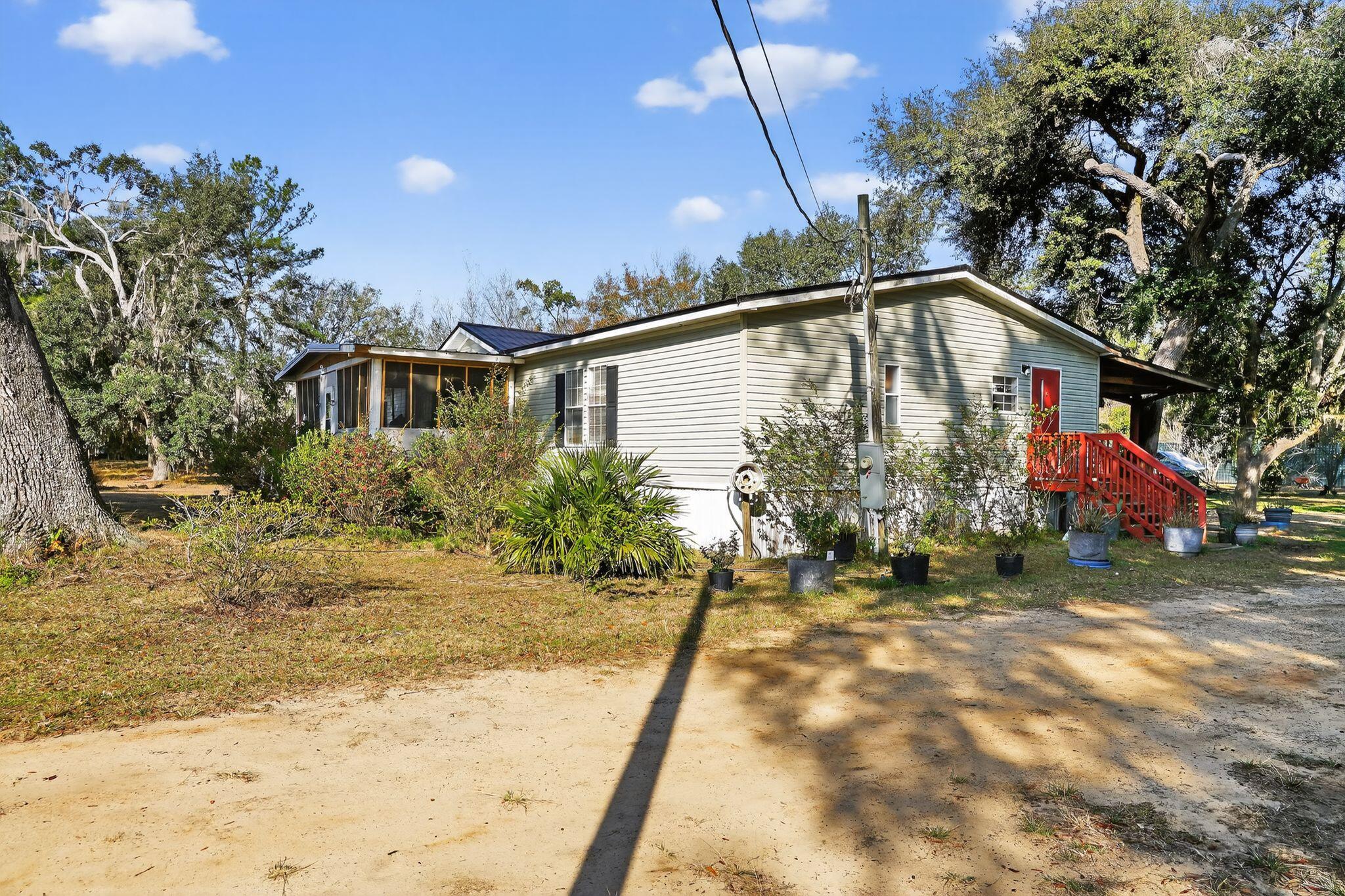 7638 Sundown Creek Road Greenville, FL 32331 - Photo 6 of 30 Side