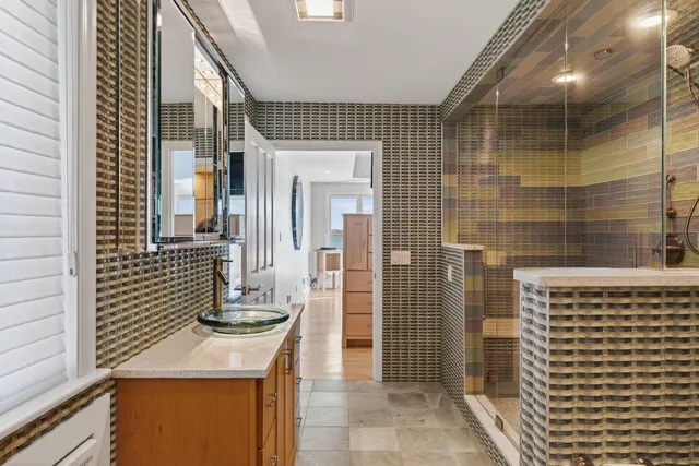 $3,950,000 | 1 Bay Road, South Portland, ME 04106