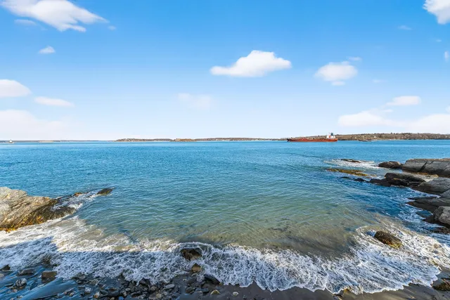 $3,950,000 | 1 Bay Road, South Portland, ME 04106