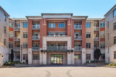 $609,999 | 7400 River Road, Unit 302, North Bergen, NJ 07047
