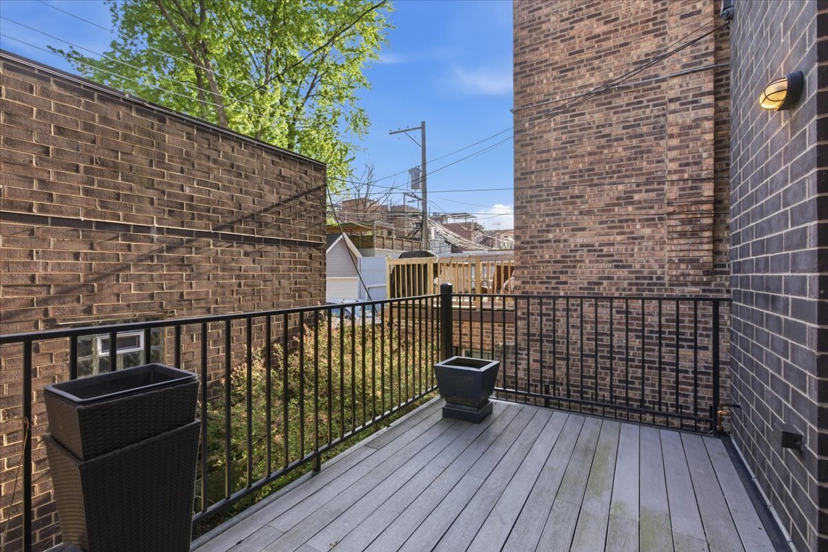 850 West Lill Avenue, Unit 1 Chicago, IL 60614 - Photo 10 of 23
