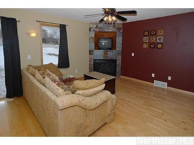 N5895 1115th Street Prescott, WI 54021 - Photo 8 of 14 Gallery Image 8