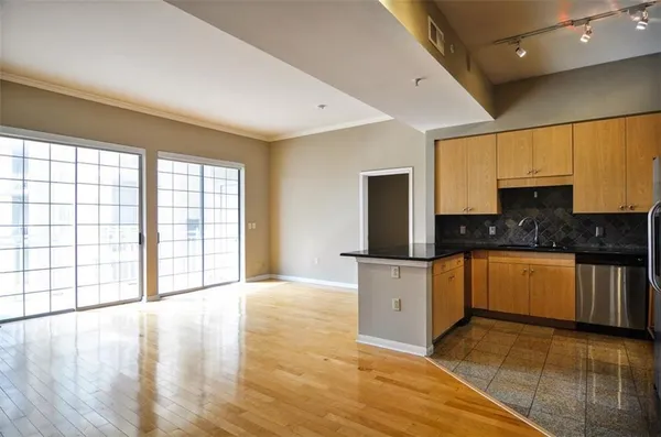 $3,100 | 3225 Turtle Creek Boulevard, Unit 929, Dallas, TX 75219