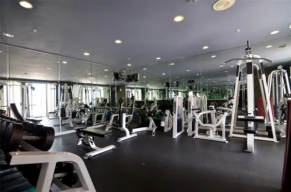 $3,100 | 3225 Turtle Creek Boulevard, Unit 929, Dallas, TX 75219