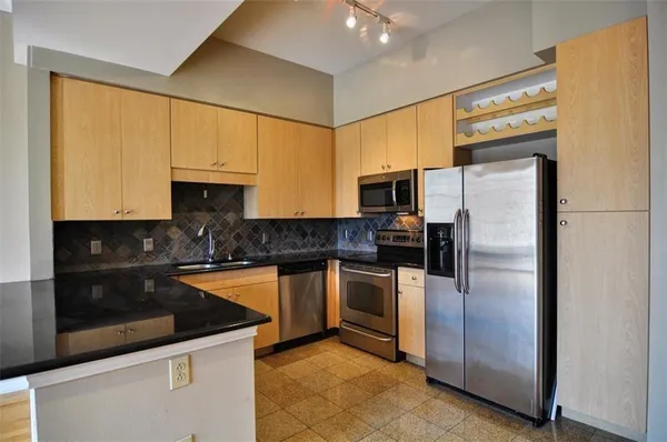 $3,100 | 3225 Turtle Creek Boulevard, Unit 929, Dallas, TX 75219